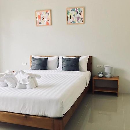 Snooze Inn Phuket - Free Shuttle To Bang Rong Pier Pa Khlok エクステリア 写真