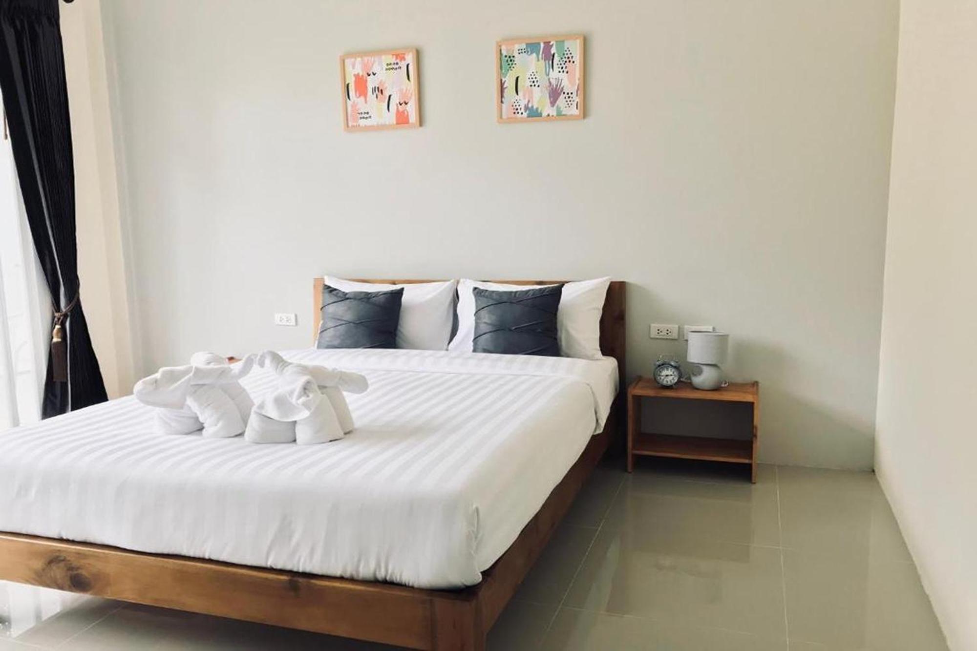 Snooze Inn Phuket - Free Shuttle To Bang Rong Pier Pa Khlok エクステリア 写真
