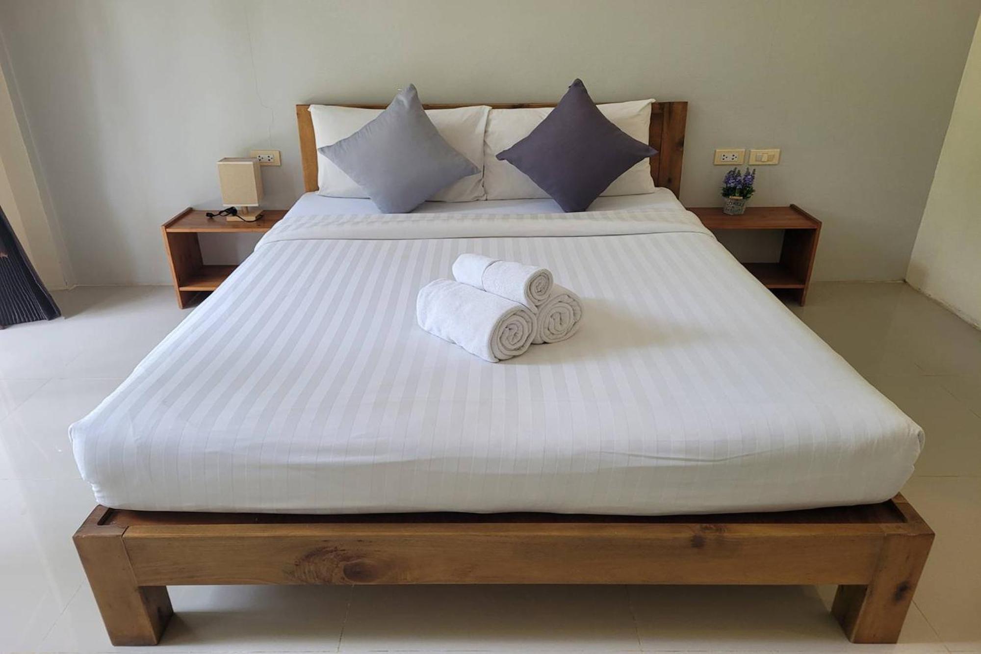Snooze Inn Phuket - Free Shuttle To Bang Rong Pier Pa Khlok エクステリア 写真
