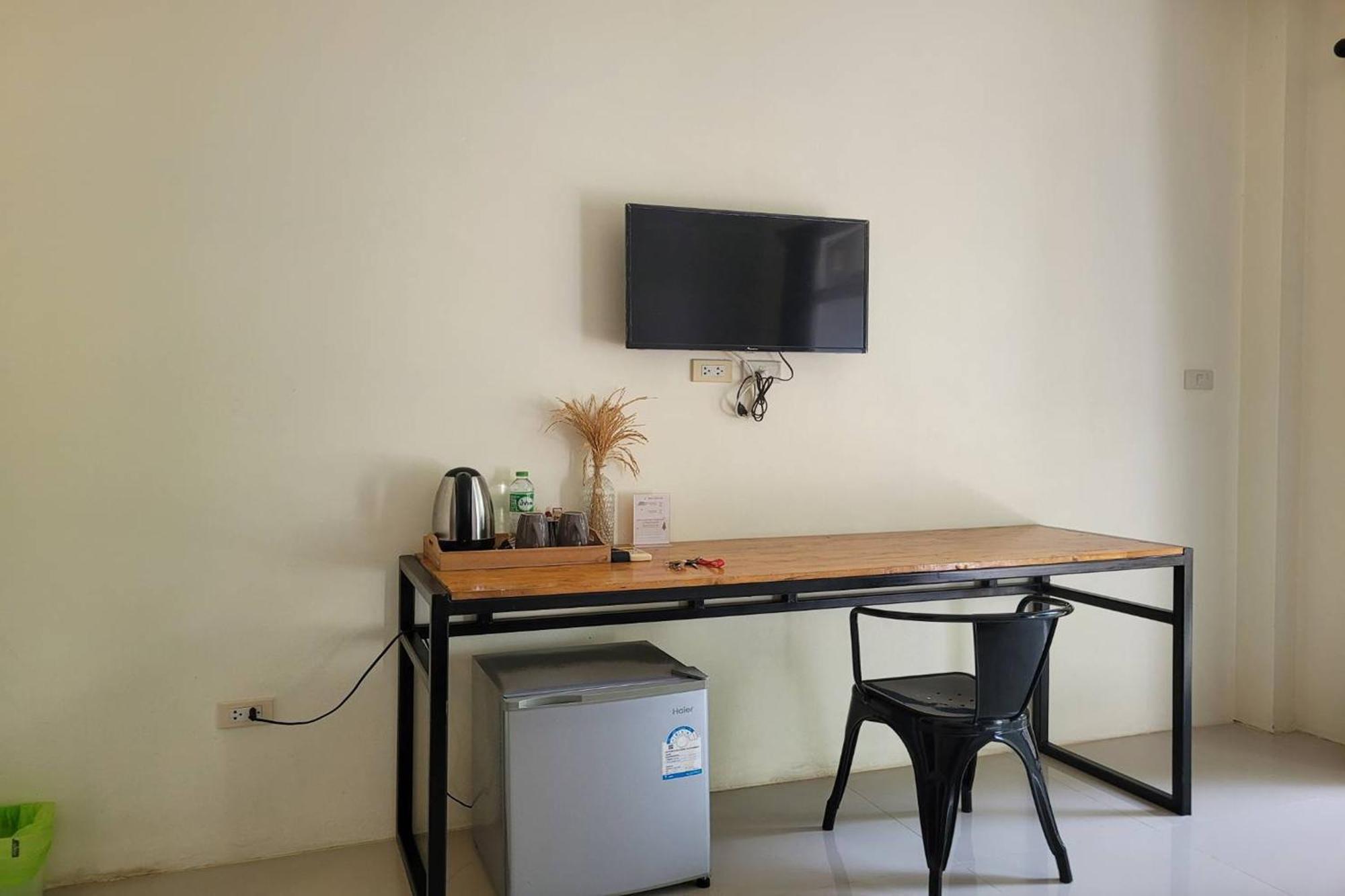 Snooze Inn Phuket - Free Shuttle To Bang Rong Pier Pa Khlok エクステリア 写真